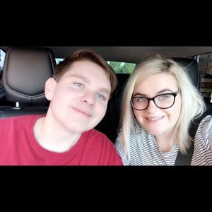 Meet your Posher, Annie